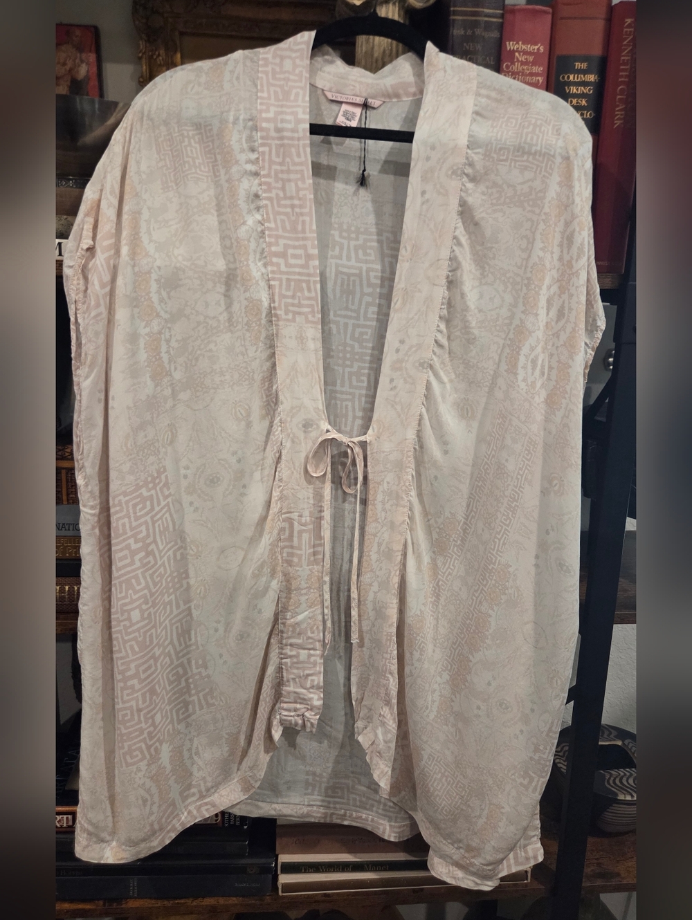 Victoria Secret Light Blush  Patterned Tie-Front Kimono